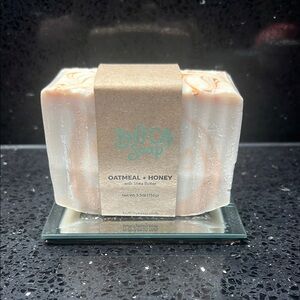 Oatmeal + Honey Bar Soap - Cream and Tan